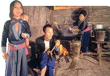 13587_hmong001.jpg