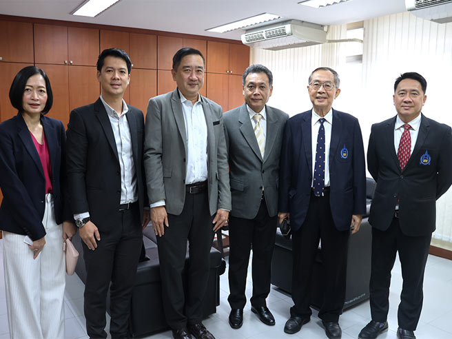 タイ高等教育科学研究イノベーション省 パームスック事務次官  年末年始のご挨拶訪問