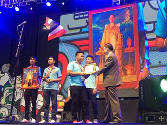 ร่วมชื่นชมเยาวชนไทยคว้ารางวัลการแข่งขันหุ่นยนต์ระดับโลก ABU ROBOCON 2015 ณ สาธารณรัฐอินโดนีเซีย